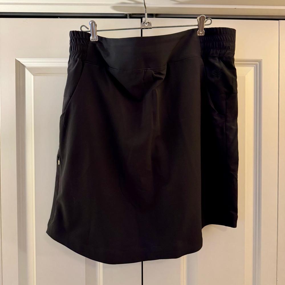 Coolibar Pisa Travel Skort – UPF 50+ – Black